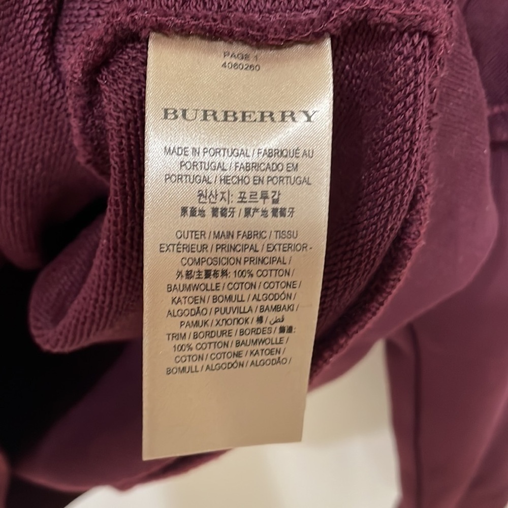 ⭐️Burberry Authentic Burgundy Color Sweatshirt-Boho-Like New!! Size XS—Beautiful - Picture 6 of 11